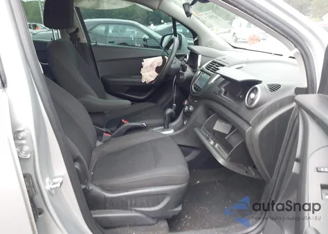 2015 Chevrolet Trax 1Ls from USA, damaged, VIN KL7CJKSB4FB068123